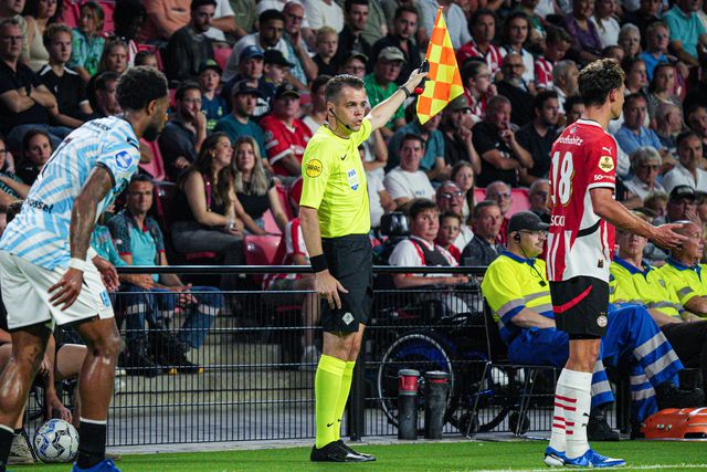 Países Baixos estudam abolição da regra do fora de jogo