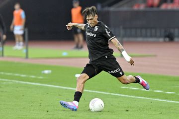 Vitória de Guimarães: Mangas fechado na Rússia