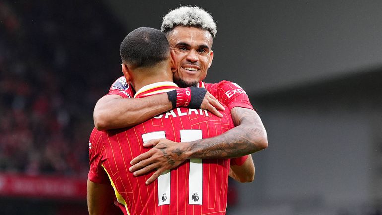 Bayern apresenta primeira proposta ao Liverpool por Luis Díaz