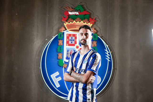 «Lesão de Fábio Vieira no FC Porto é semelhante à de Renato Sanches»