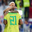 Neymar dá moral a Rodrygo (fora da corrida à Bola de Ouro)