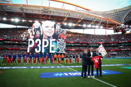 A homenagem a Pepe no Estádio da Luz