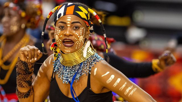 MÃE AFRICA - Angola de volta ao título africano de Basquetebol