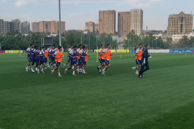 Seleção: Roberto Martínez com 'reforço' no último treino antes da Arménia