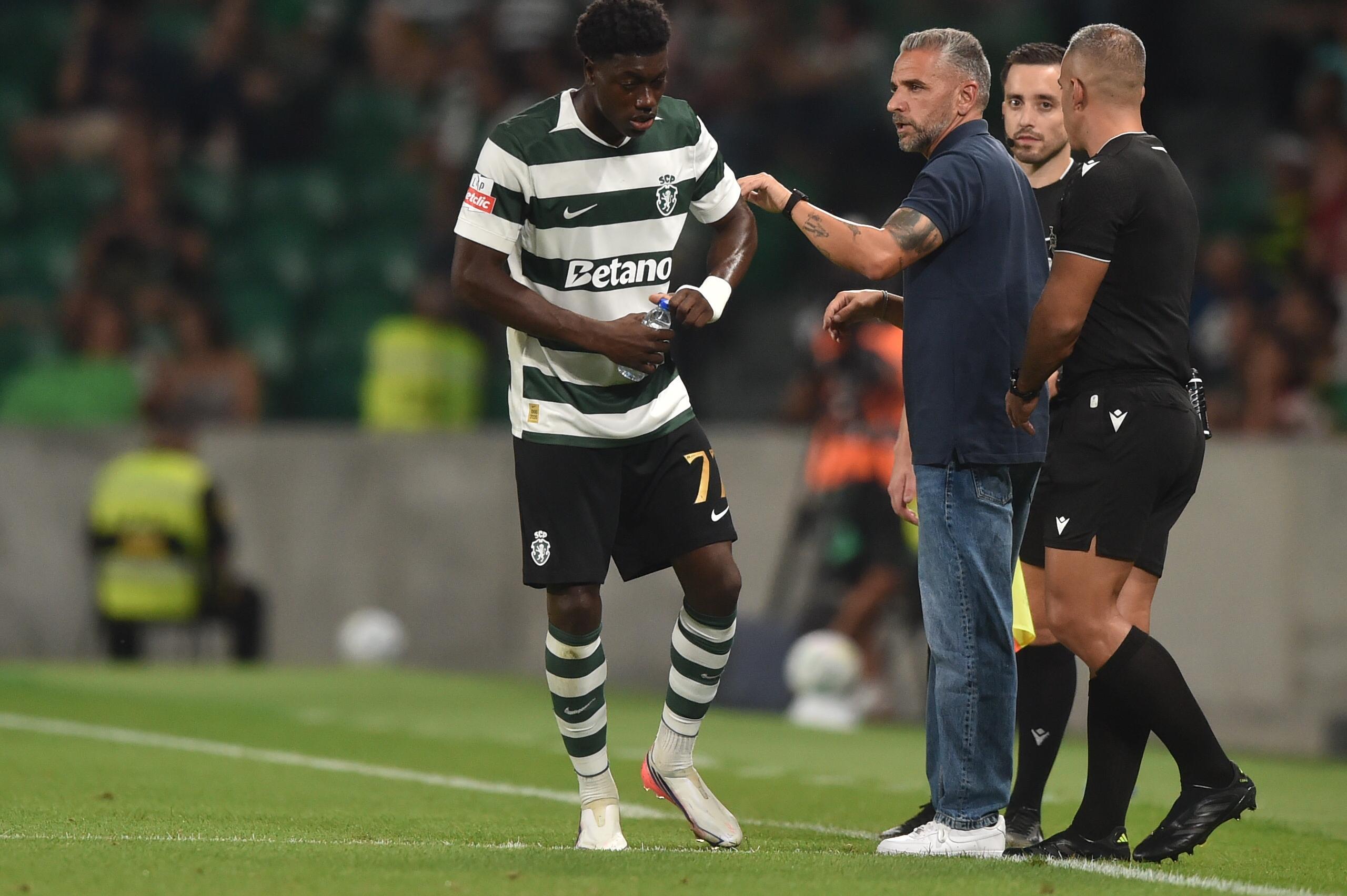 Doumbia e Rui Borges - Foto: Miguel Nunes
