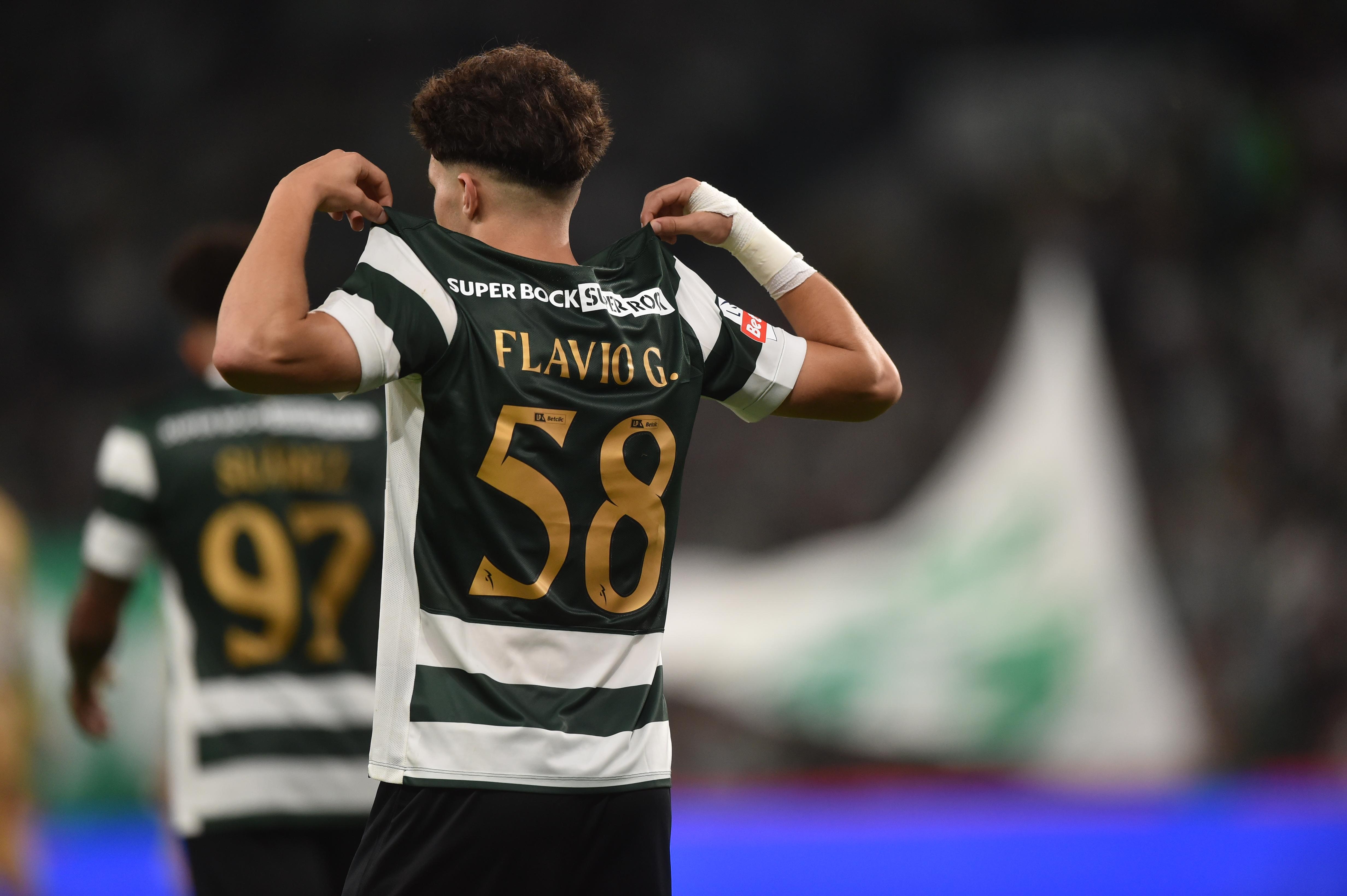 Flávio Gonçalves a celebrar - Foto: Miguel Nunes