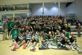 Sporting ergueu a 13.ª Supertaça de futsal. O Benfica continua com nove - Foto: MANUEL FERNANDO ARAÚJO/LUSA