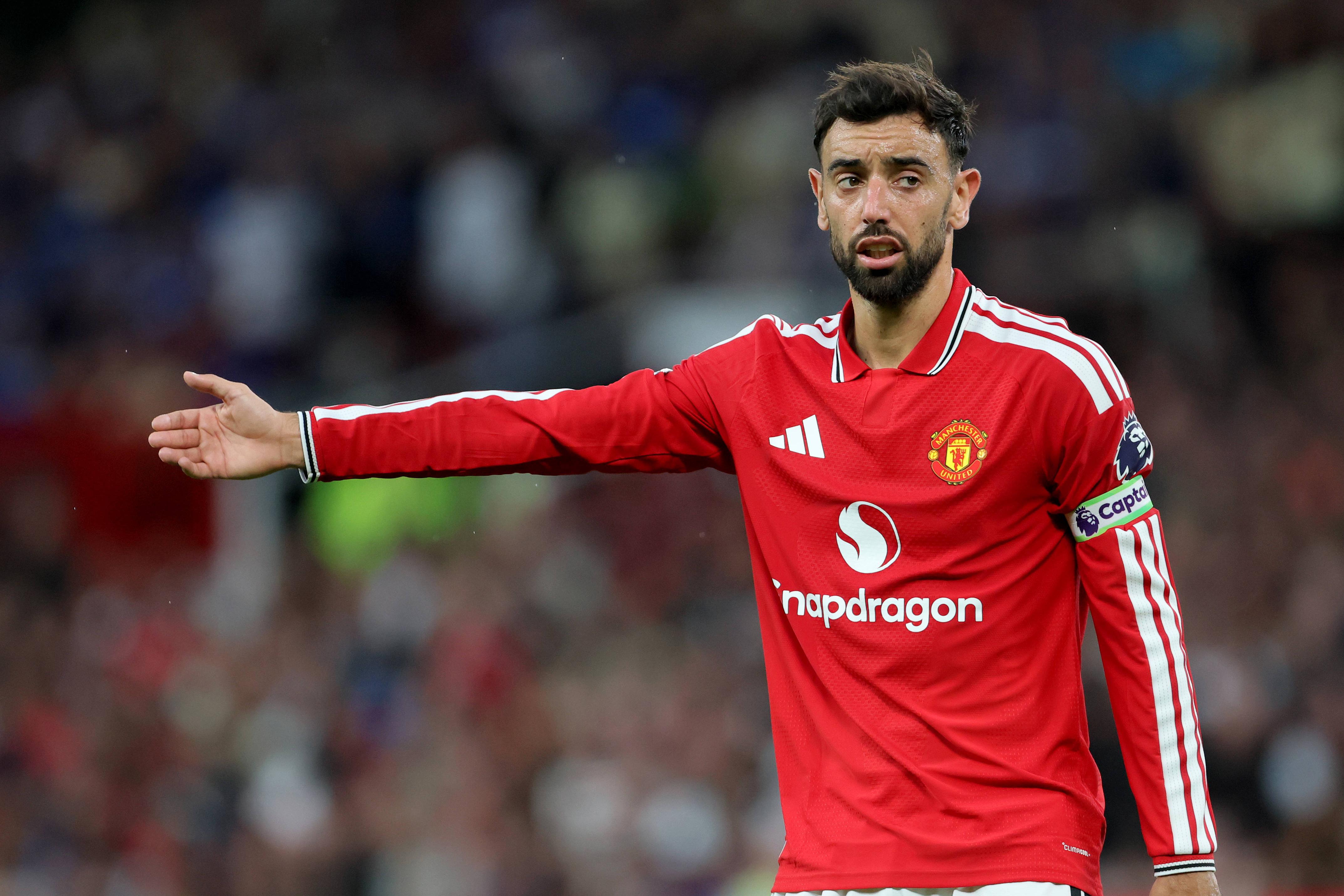 Manchester United, de Bruno Fernandes, joga neste domingo, 6 de setembro, em Liverpool frente ao Everton - Foto: IMAGO