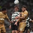 Zé Vítor (n.º 38) explicou os motivos da derrota do Nacional frente ao Sporting (foto Miguel Nunes)