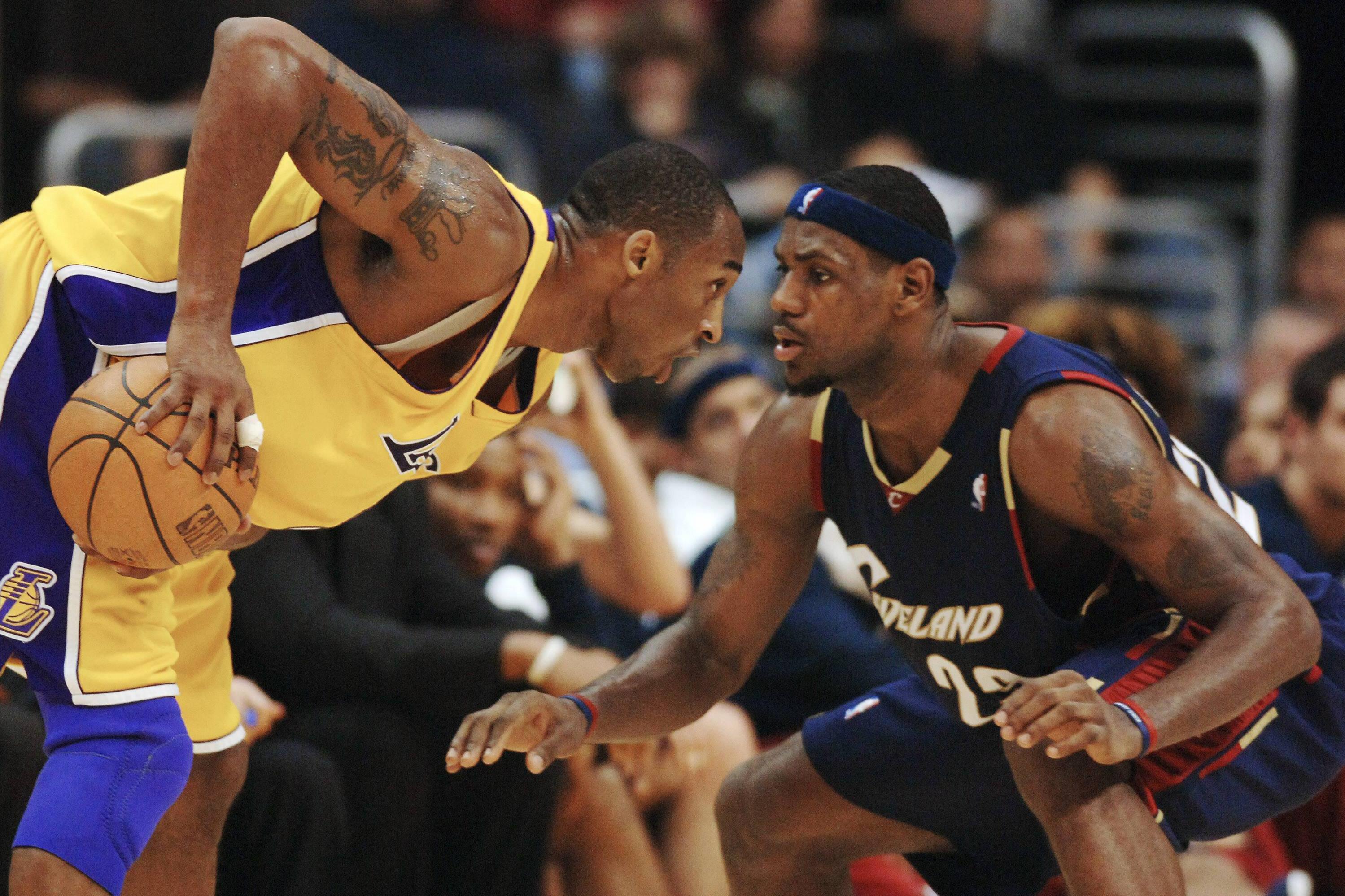 Kobe Bryant e LeBron James defrontaram-se inúmeras vezes e sempre em clubes de conferências opostas     Fotografia Imago
