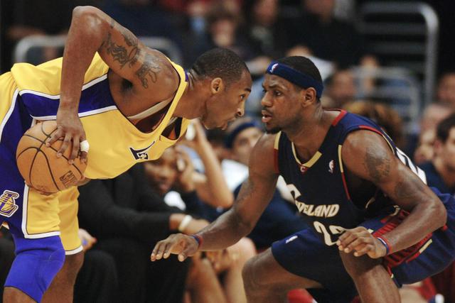 Kobe Bryant e LeBron James defrontaram-se inúmeras vezes e sempre em clubes de conferências opostas     Fotografia Imago