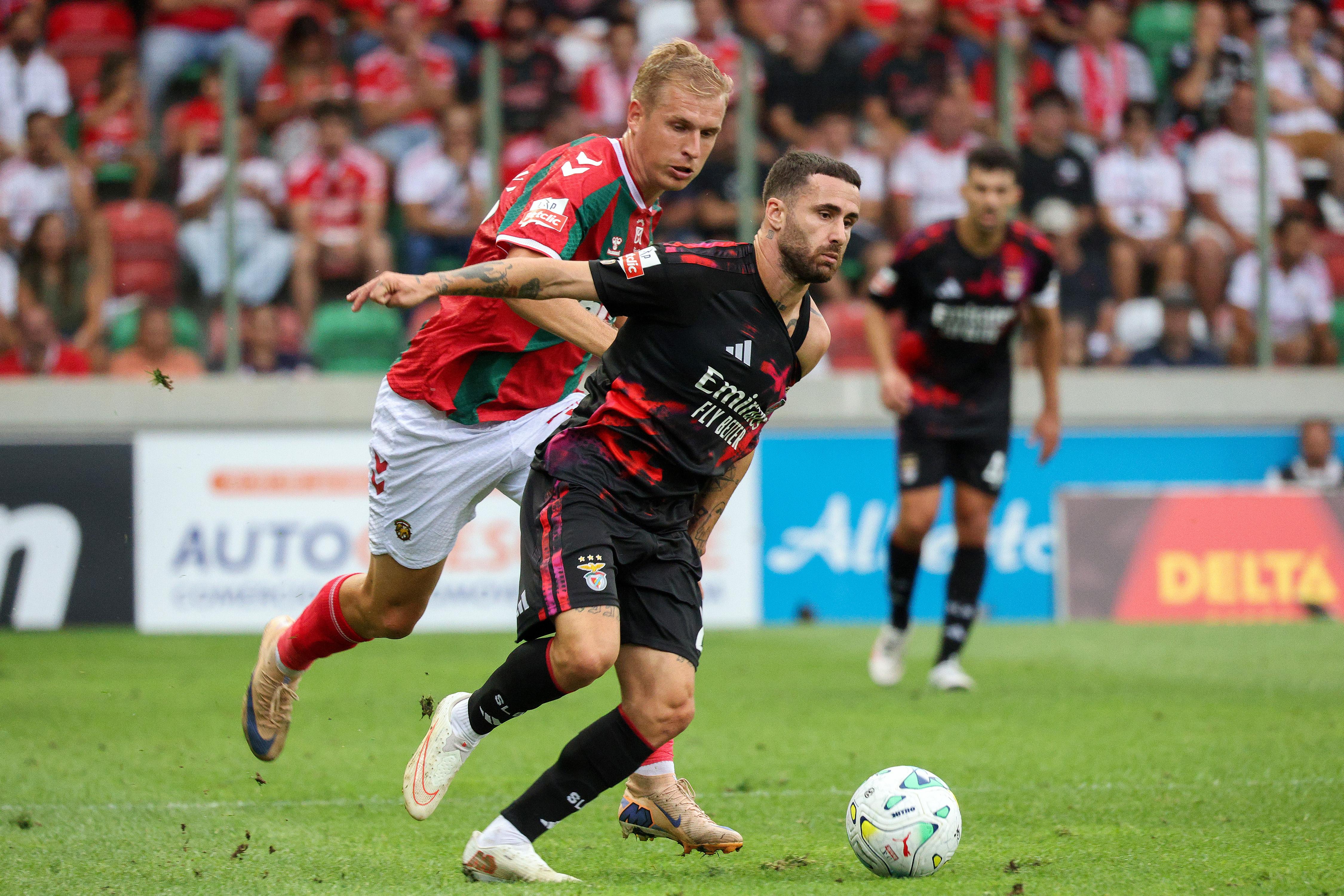 Rafa Silva tenta arrancar - Foto: GREGÓRIO CUNHA/LUSA