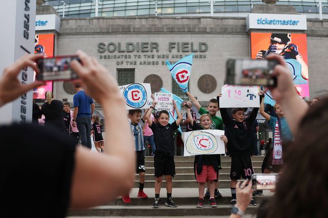 Soldier Field cheio para ver Messi (alerta deceção) e adeptos reembolsados