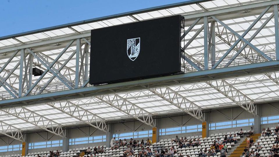 V. Guimarães: nunca neste século outra equipa teve quatro treinadores até à 8.ª jornada!