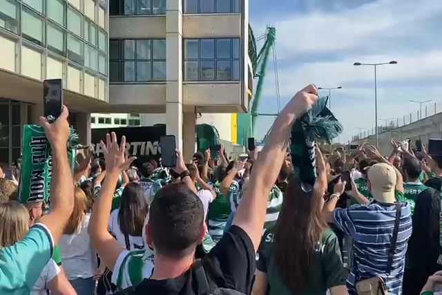 Equipa do Sporting já está no estádio