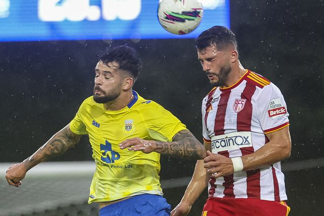 Arouca-Aves SAD: lobos adormeceram e avenses aproveitaram