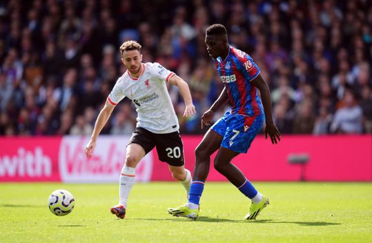 Golo solitário de Diogo Jota dá vitória ao Liverpool contra o Crystal Palace