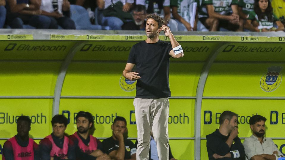 Gonzalo García: «Ao intervalo podíamos estar a ganhar por 3-0 ou 4-0...»