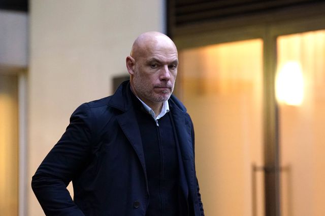 Chefe da arbitragem inglesa diz que Man. United foi prejudicado contra o Brentford