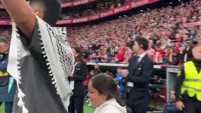 Refugiados palestinianos homenageados no San Mamés