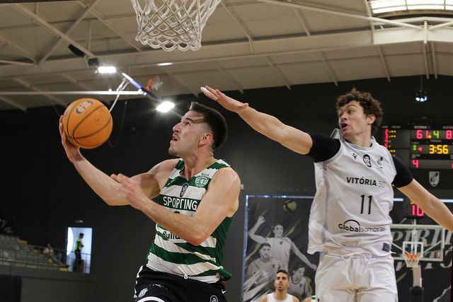 Francisco Amarante show na vitória do Sporting