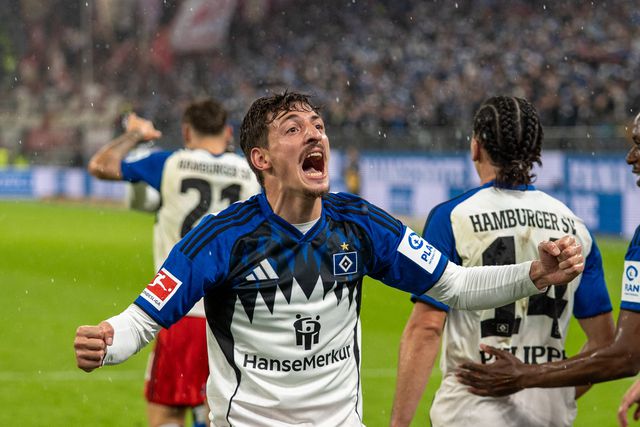 Hamburgo brilha e goleia Mainz