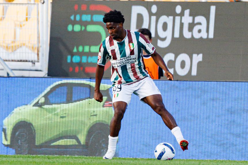 Africano foi ausência de vulto na partida diante dos gilistas