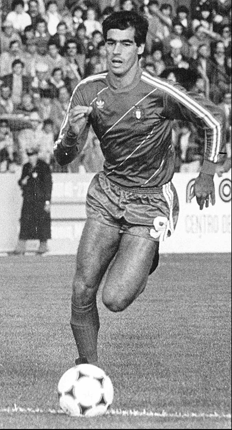 28. Rui Águas - 10 golos em 31 jogos. Foto A BOLA