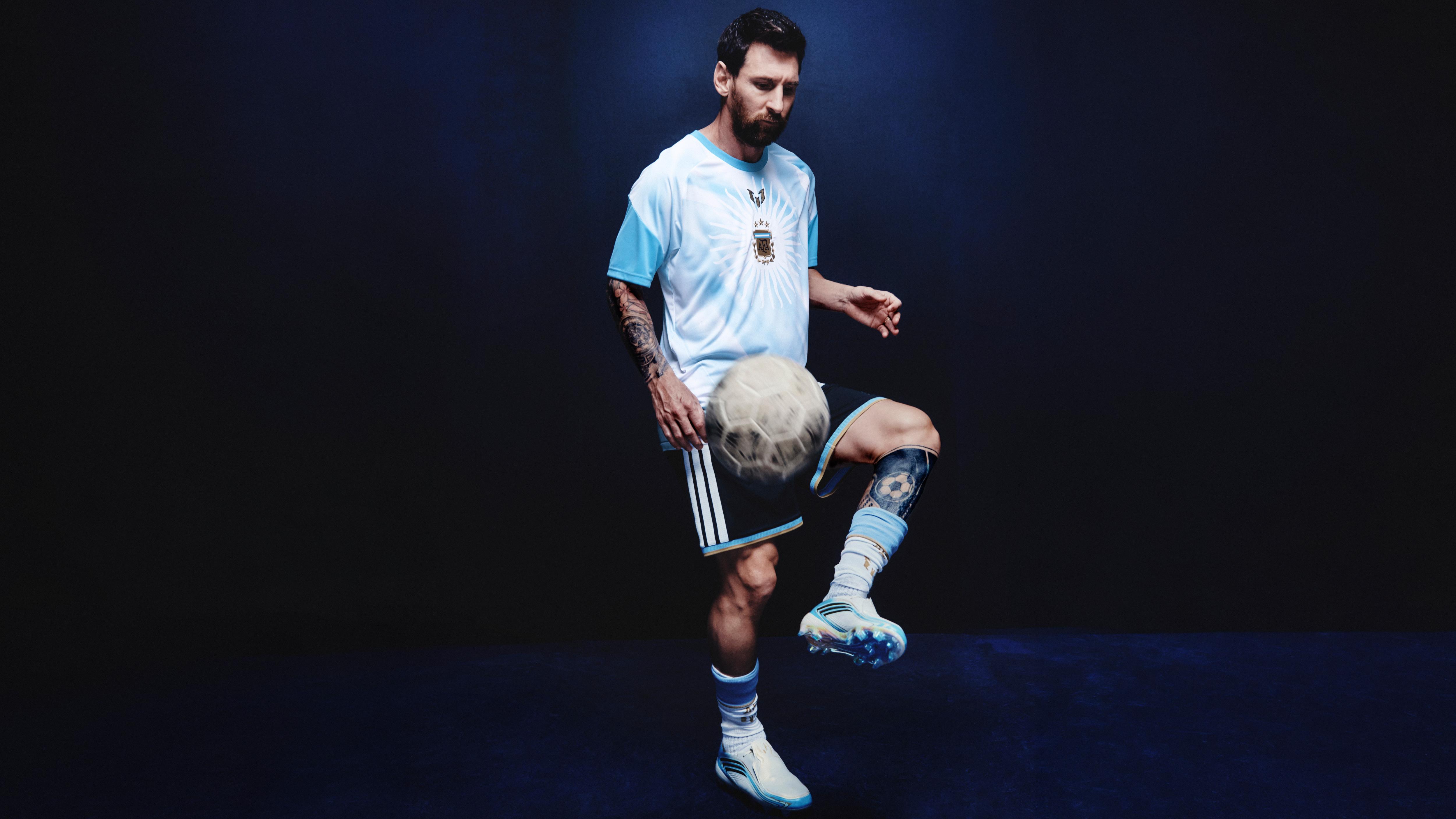 O último equipamento de Messi pela Argentina - foto: Adidas