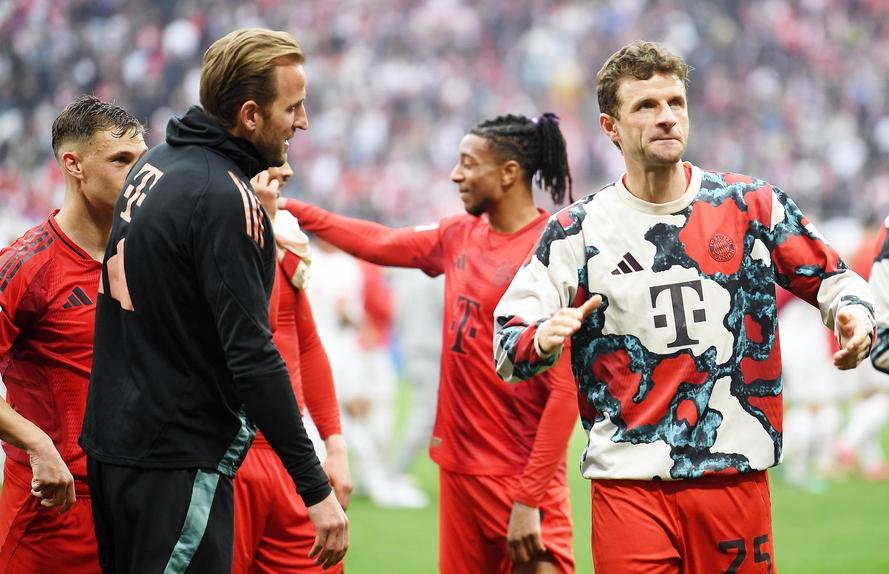 Muller partilhou balneário com Kane e Olise em 2024/25 - Foto: IMAGO
