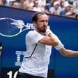 Daniil Medvedev foi desclassificado na meia-final em Pequim