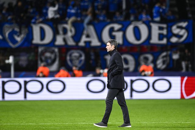 Van Bommel e o duelo com o FC Porto: «Empate seria positivo e vencer seria uma festa»