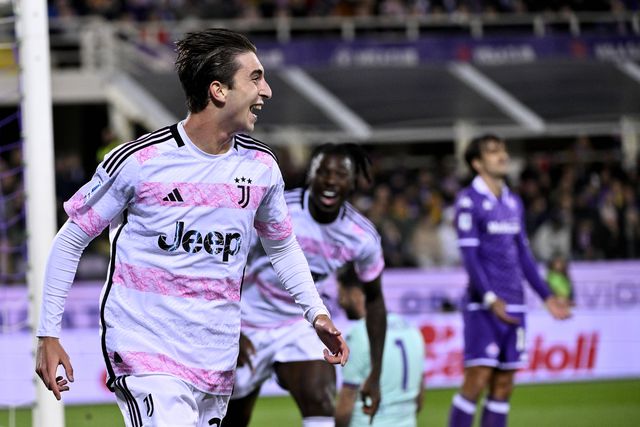 Juventus vence no Artemio Franchi e mantém perseguição ao Inter