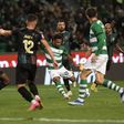 Sporting volta a assumir liderança da Liga após jogo louco em Alvalade