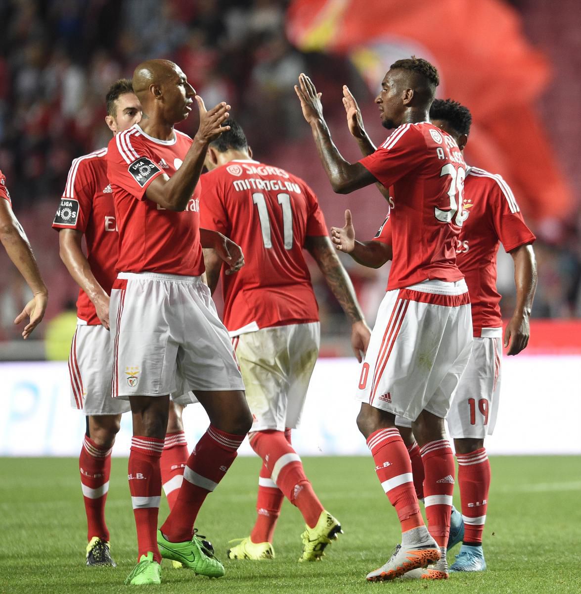 Luisão e aquele golo no Benfica-Sporting: «Até hoje quando saio à