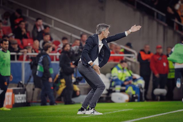 Treinador da Real Sociedad antevê Benfica: «Queremos jogar bem, mas para ganhar»