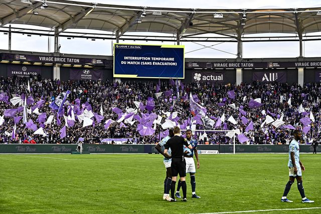 Ligue 1: jogo interrompido devido ao alarme de incêndio