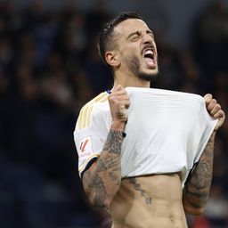 «Joselu chantageou o Espanhol e abandonou o barco quando mais precisavam dele»
