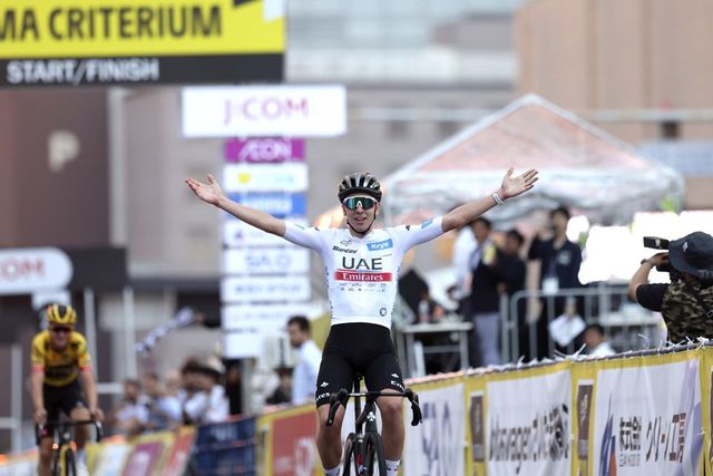 Pogacar vence em Saitama