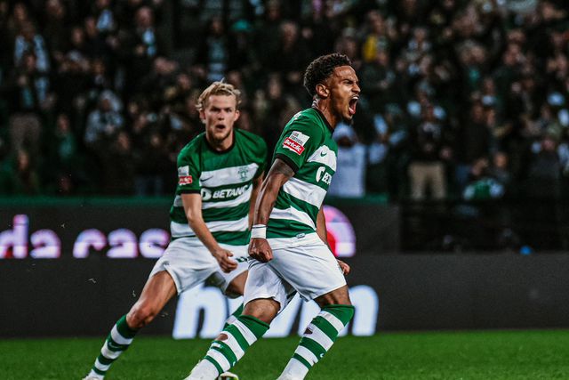 Destaque do Sporting: magia de Marcus Edwards num slalom de gigante