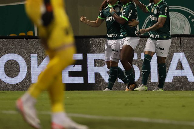 Endrick dá mais uma vitória ao Palmeiras, que coloca Botafogo sob intensa pressão