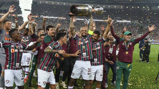 Felipe Melo desfaz-se em lágrimas: «Prometi que seria campeão»