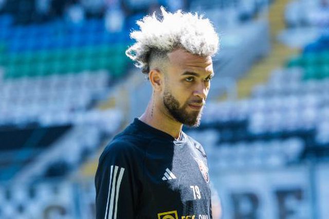 Destaques do Casa Pia: Jajá e Larrazabal passaram entre os pingos da chuva