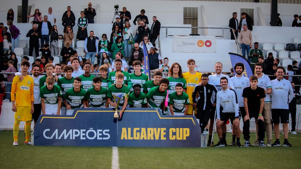 Sporting: Sub-15 conquistam Algarve Cup