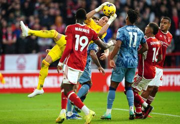 Com Vlachodimos a titular, Nottingham Forest garante os 3 pontos