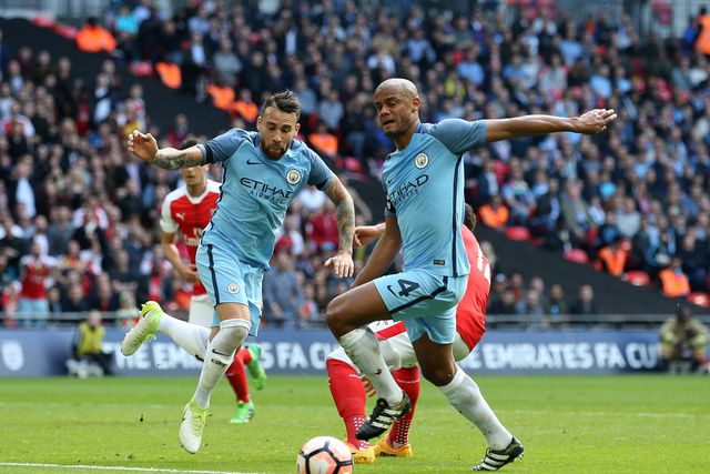 Kompany lembra dupla com Otamendi: «Éramos muito agressivos»