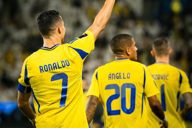 Golo de Cristiano Ronaldo na goleada do Al Nassr na Liga dos Campeões