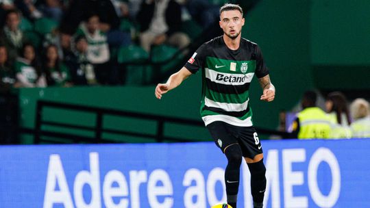 Há um leão que falha o Arsenal por lesão e antes do futebol foi... ao futsal