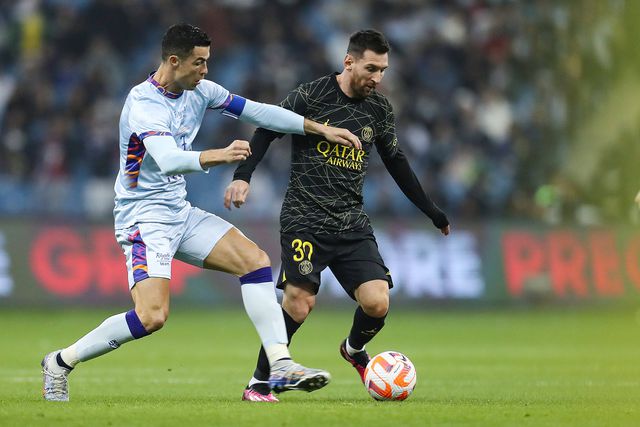 Cristiano Ronaldo não descarta jogar ao lado de Messi