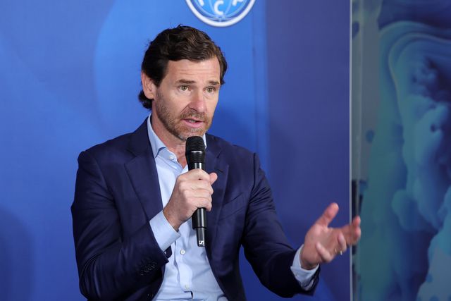 FC Porto: André Villas-Boas de visita a Angola